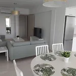 Dinglis Residences 31 公寓 *