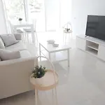 Dinglis Residences 31 لارنكا