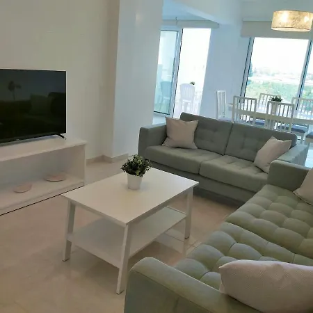 Dinglis Residences 31 Apartament *