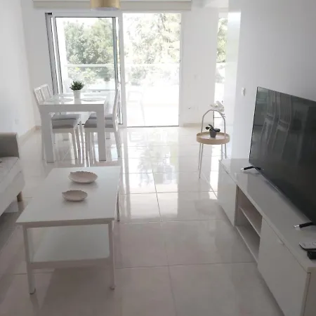 Dinglis Residences 31 Apartament *