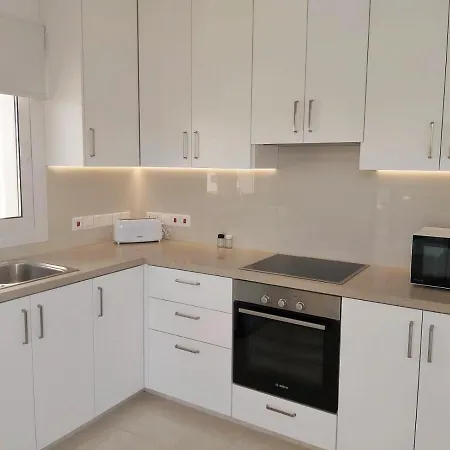 Apartament Dinglis Residences 31 *