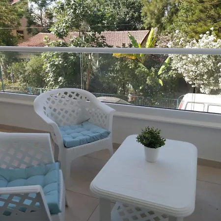 Dinglis Residences 31 דירה *