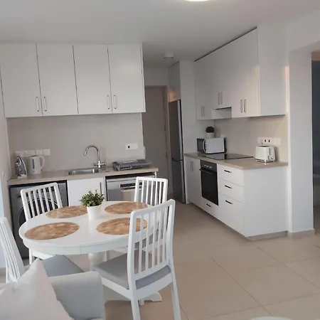 Apartmán Dinglis Residences 31 *