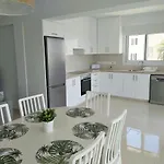 Dinglis Residences 31 아파트 라르나카