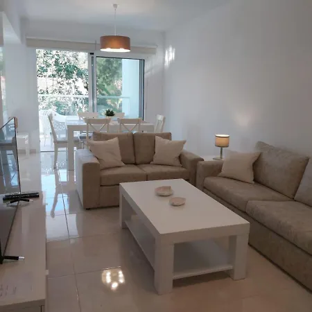 Dinglis Residences 31