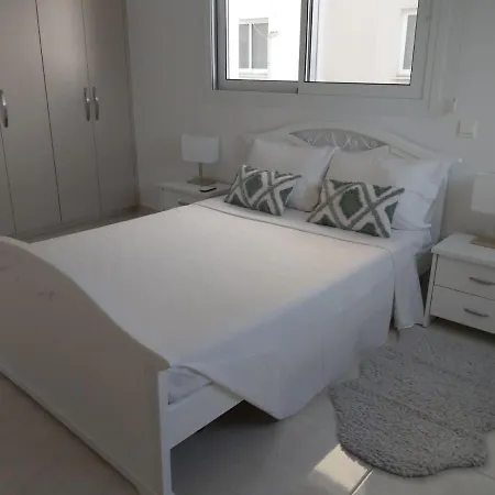 Dinglis Residences 31 Apartment