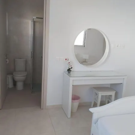 Dinglis Residences 31