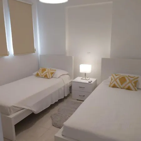 Apartment Dinglis Residences 31 *
