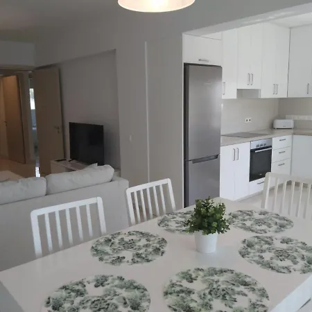 Apartment Dinglis Residences 31 *