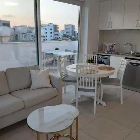 Dinglis Residences 31 Ларнака