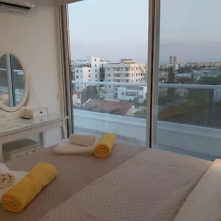 Апартаменти Dinglis Residences 31 *