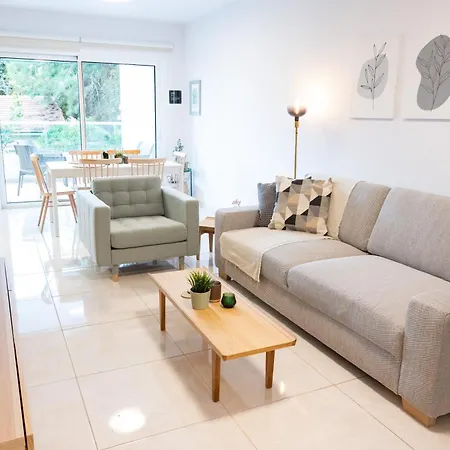 Dinglis Residences 31 Daire