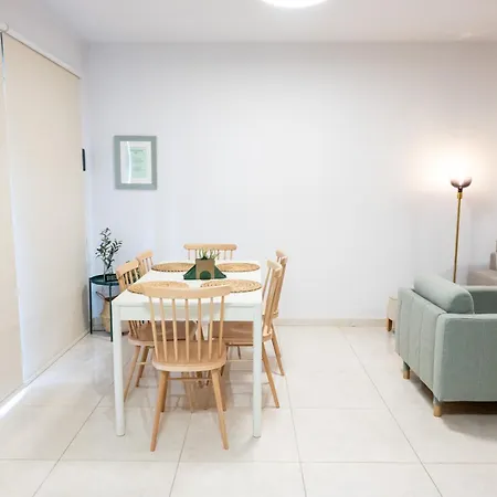 Dinglis Residences 31 Daire Larnaca