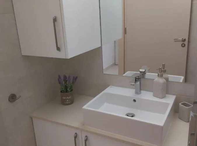 Апартаменти Dinglis Residences 31