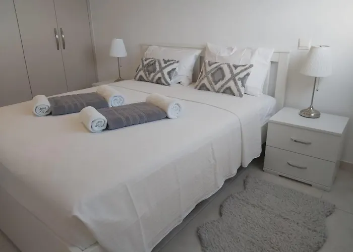 Апартаменти Dinglis Residences 31