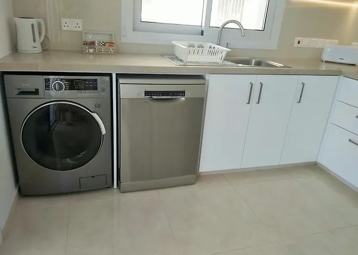 Dinglis Residences 31 Апартаменти