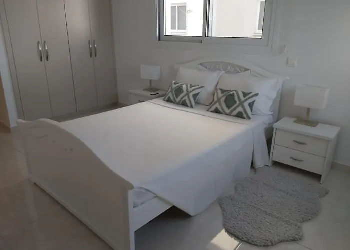 Dinglis Residences 31 Апартаменти