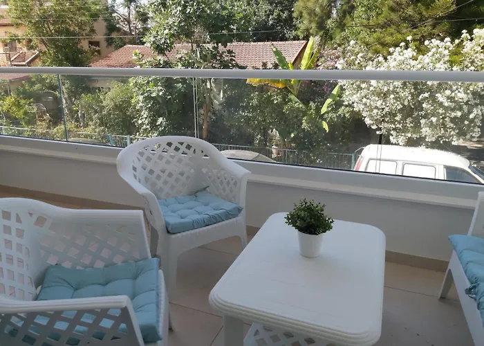 Dinglis Residences 31 Апартаменти *