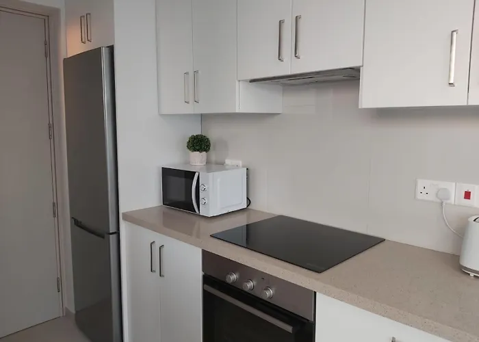 Dinglis Residences 31 *